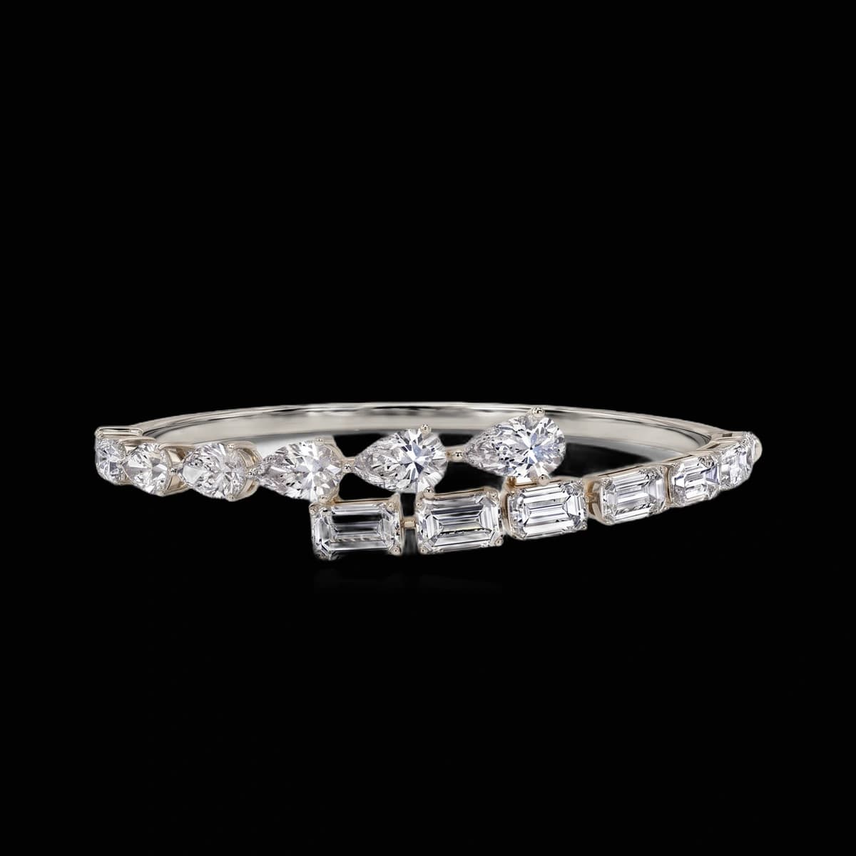 Fancy-cut diamond bangle, 8.5 ct