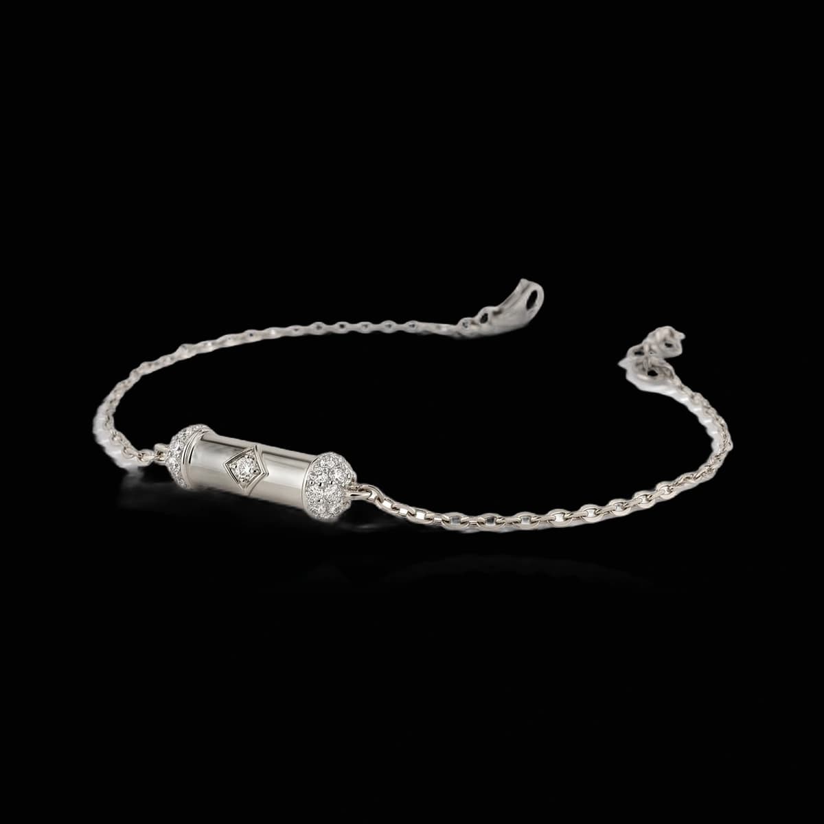 Round-cut diamond tennis bracelet, 0.3 ct