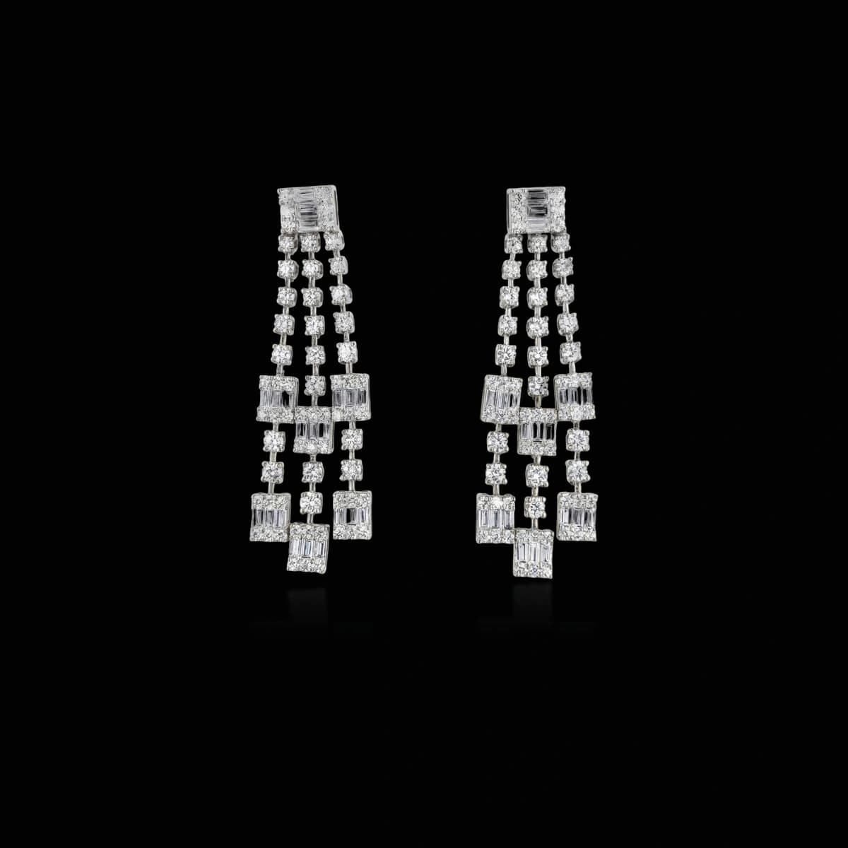 Mixed-cut diamond chandelier earrings, 5.35 ct