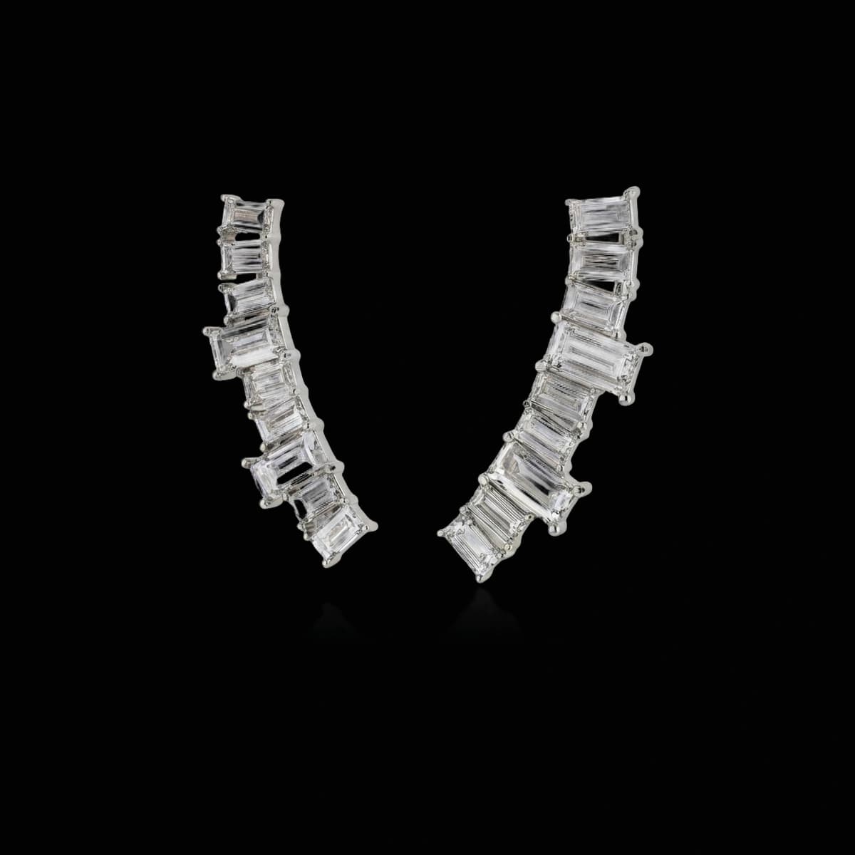 Mixed-cut diamond ear cuffs, 5 ct