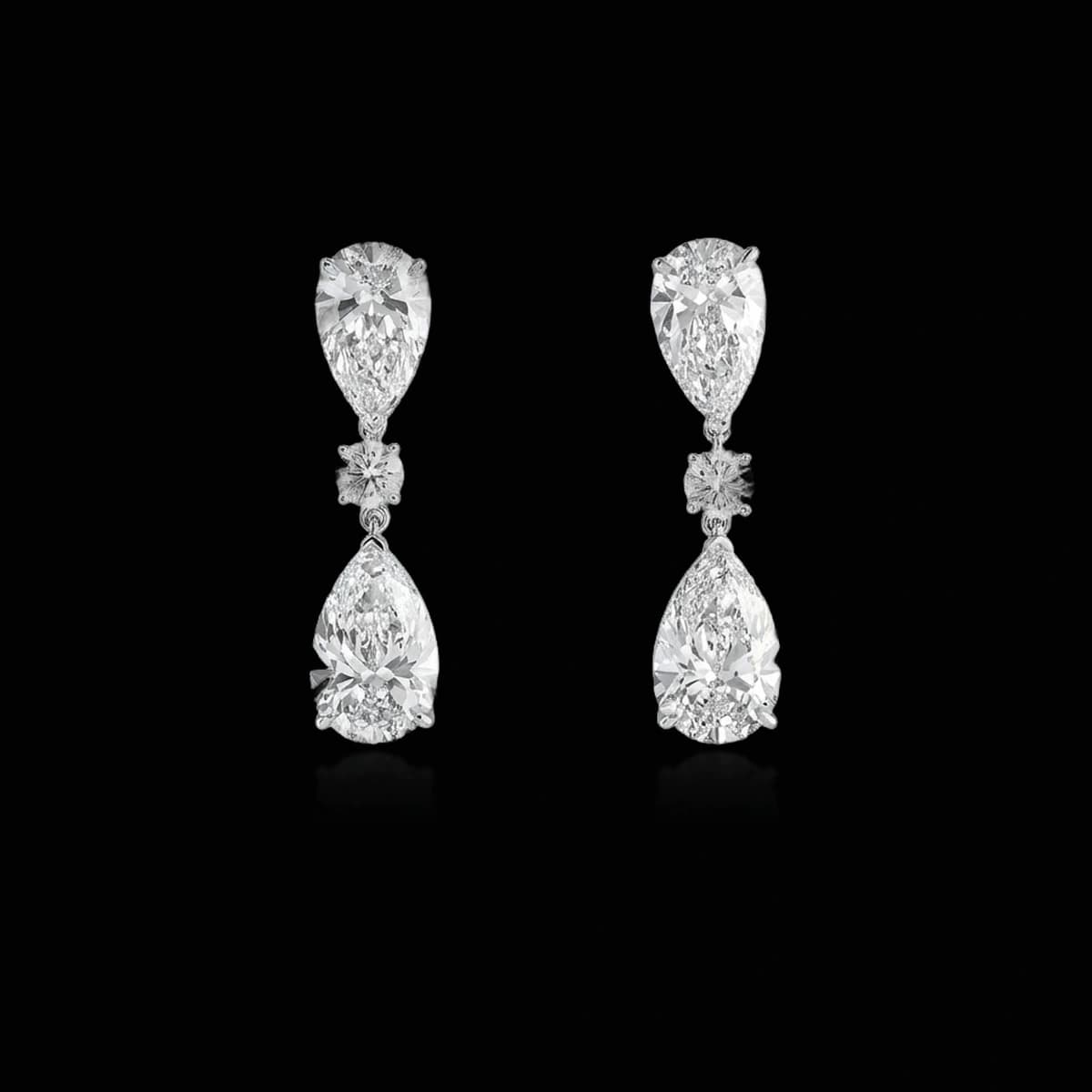 Mixed-cut diamond drop earrings, 16.7 ct