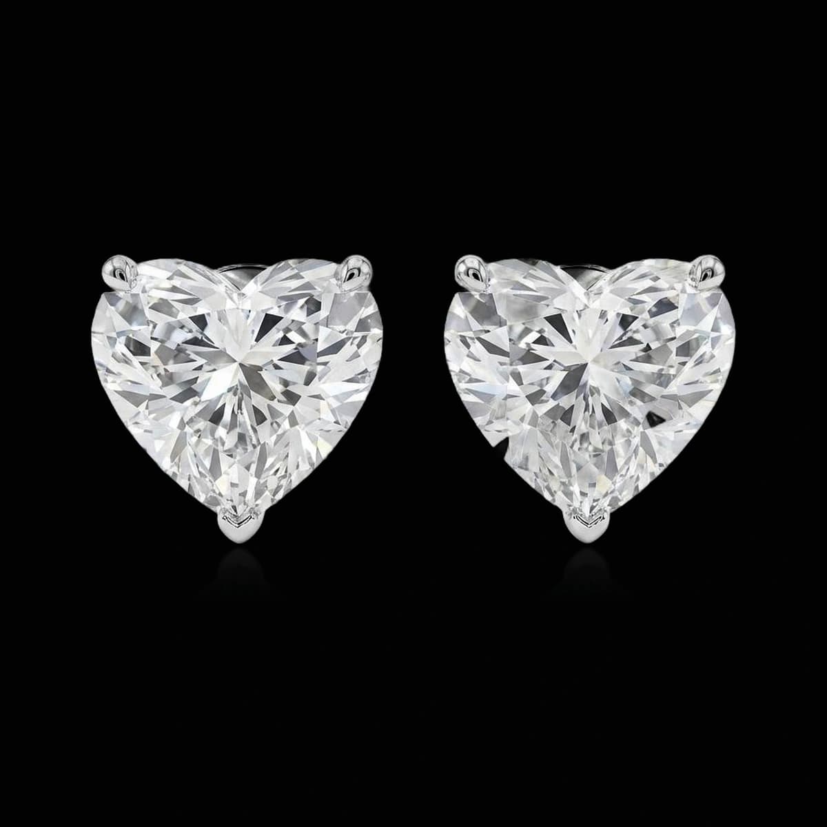 Heart-shaped diamond stud earrings