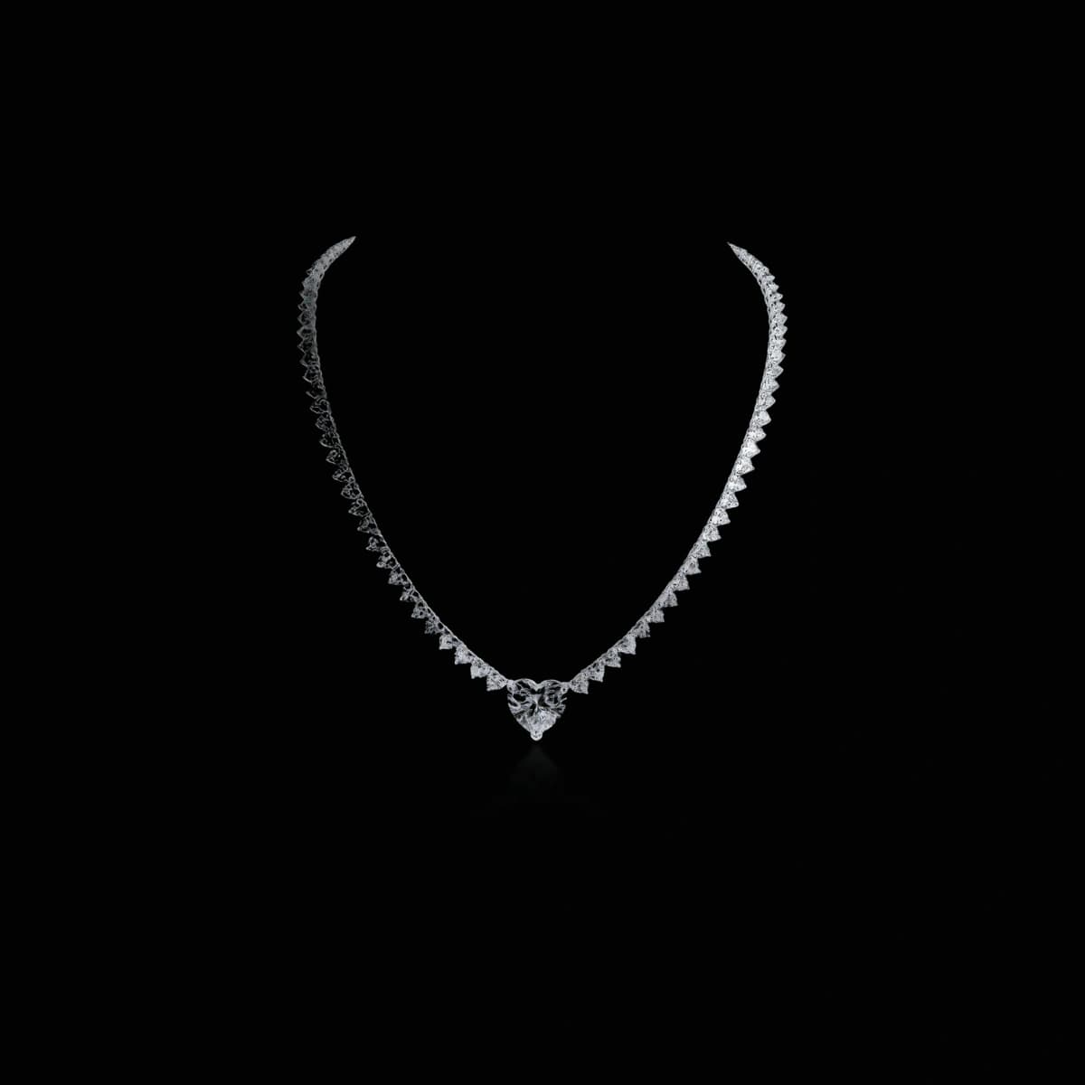 Теннисное колье с бриллиантами огранки «Сердце», 24 ct