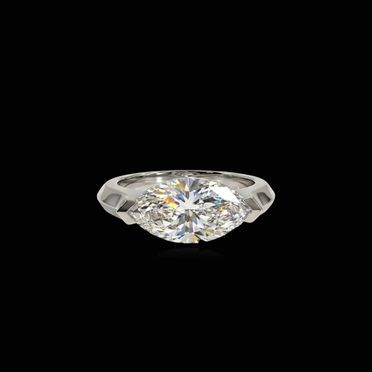 Помолвочное кольцо с бриллиантами огранки «Маркиз», 3 ct